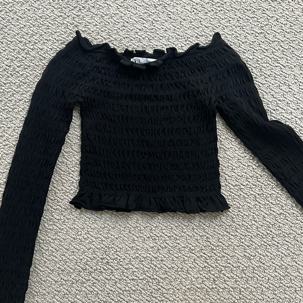 Zara black off the shoulder long sleeve crop top